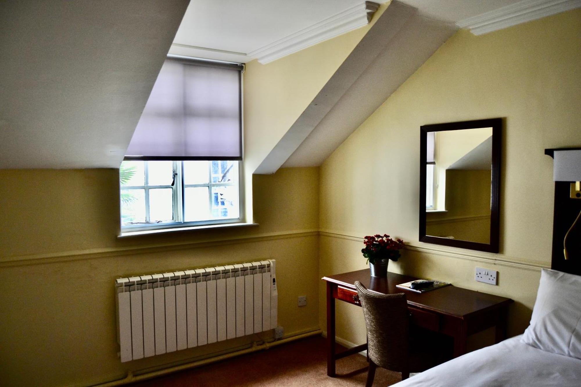 The Crown Hotel Фрамлингхам Экстерьер фото
