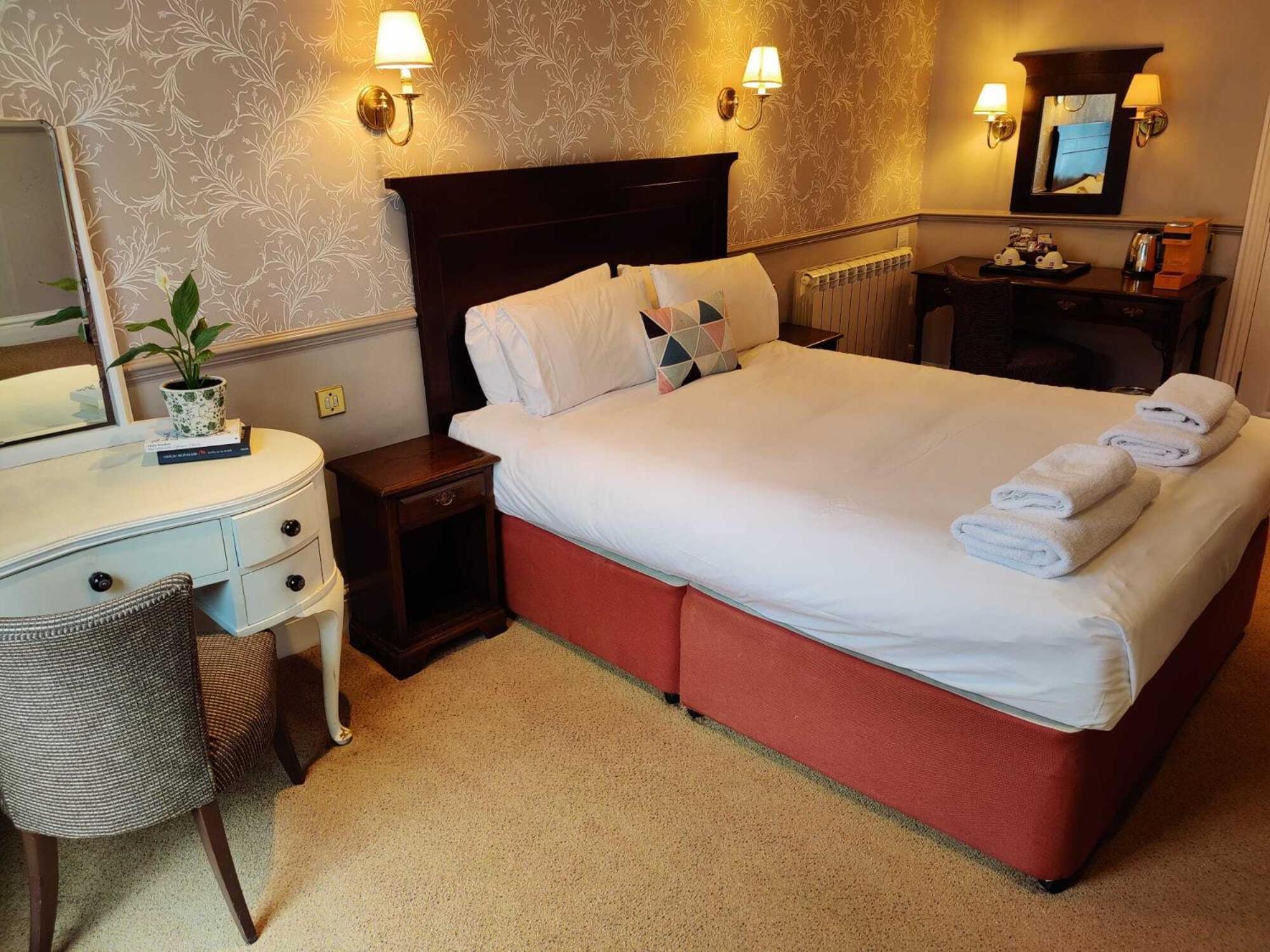 The Crown Hotel Фрамлингхам Номер фото